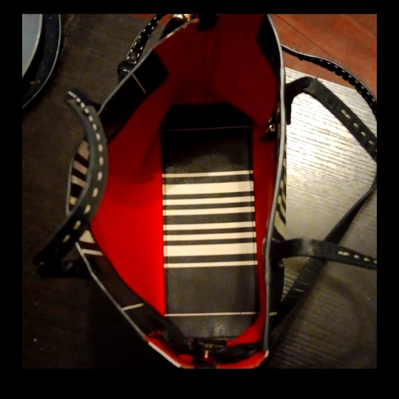 Tory Burch Crossbody Or Shoulder Tote, Striped in Black and White (EUC) - Picture 7 of 16